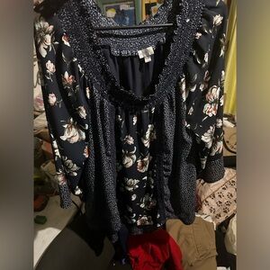 Avenue woman top size 14/16 excellent condition